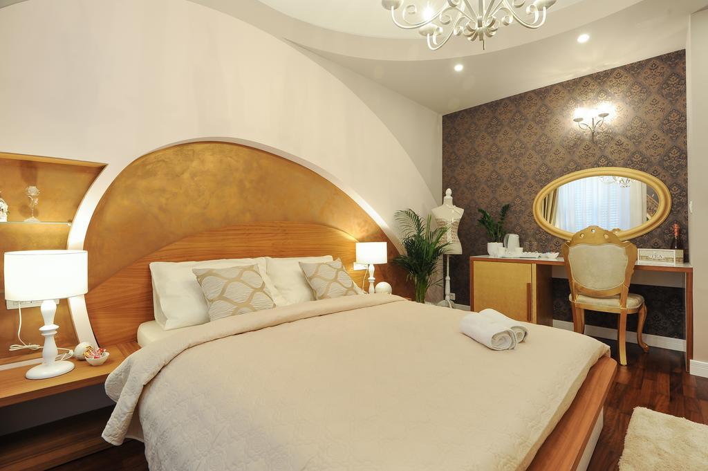 Silver & Gold Luxury Rooms Zadar Bilik gambar